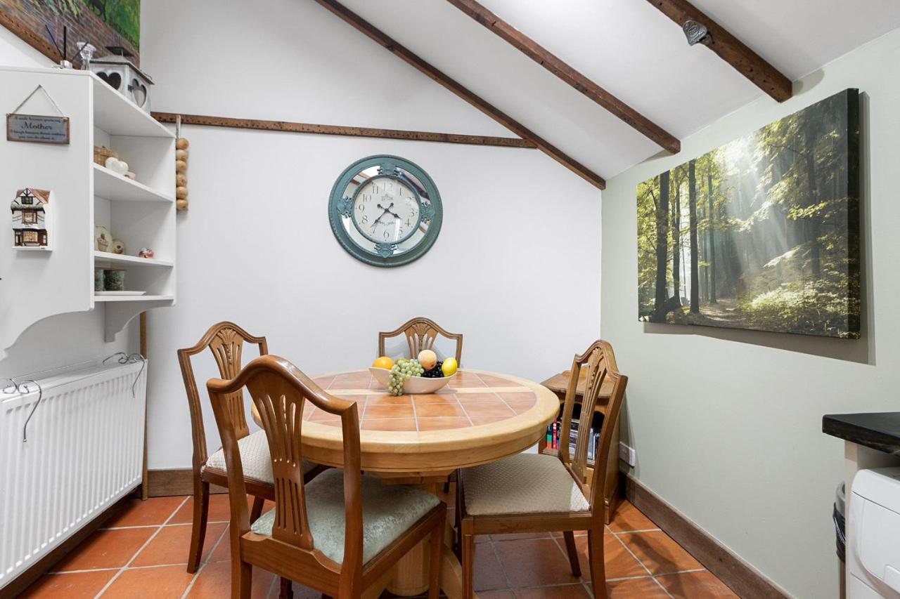 Pip'S Cottage By Staytor Accommodation Exeter Exteriör bild